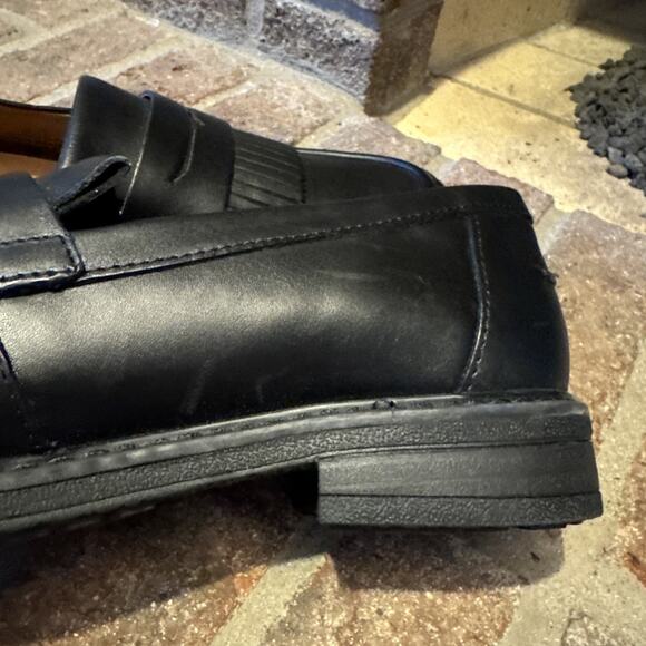 Easy Spirit Jett Fringe Leather Penny Loafer in Black Size 7.5W - Picture 9 of 16